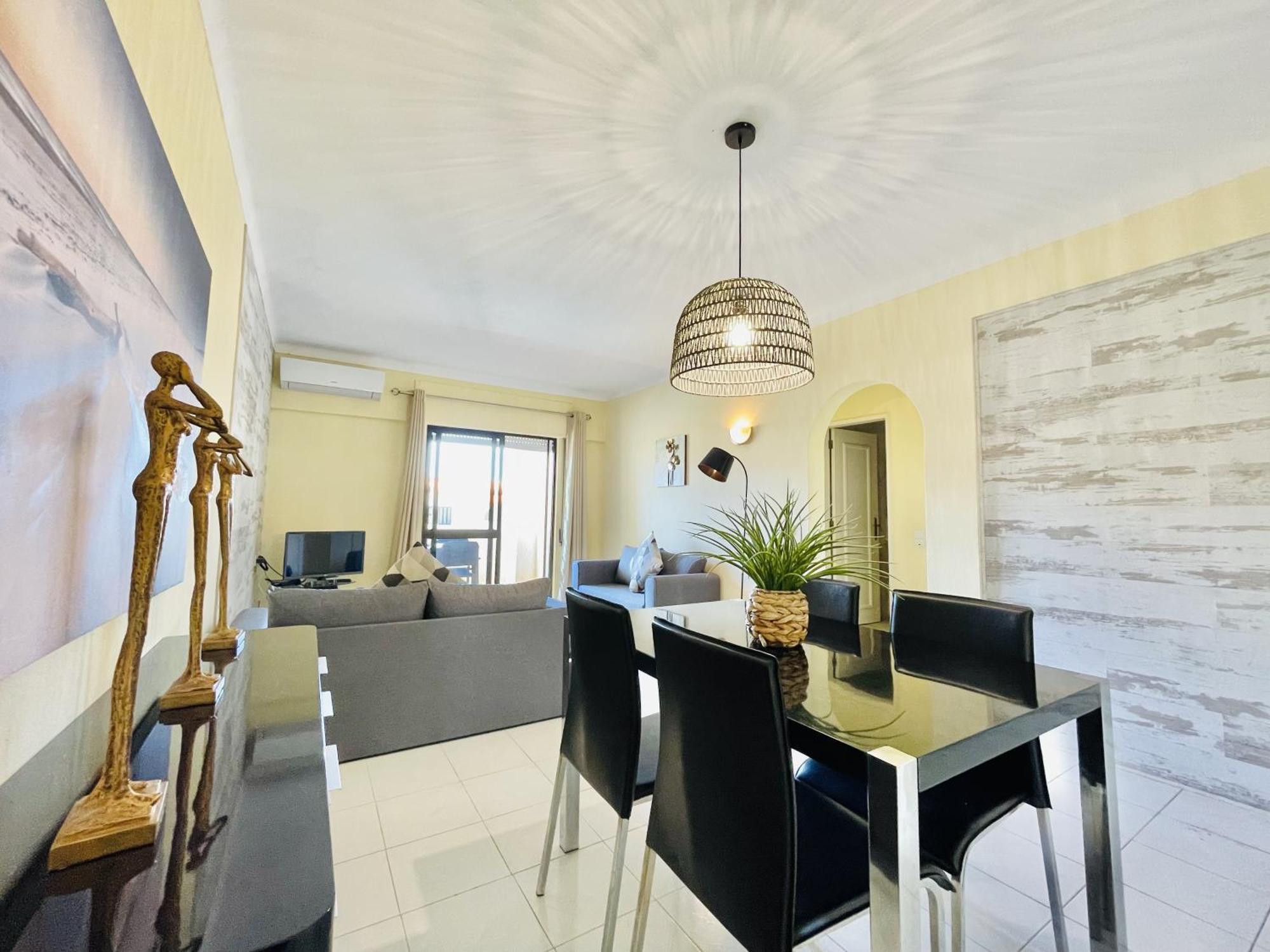 Agradavel Apartamento T1 Em Condominio Com Piscina Estômbar Esterno foto